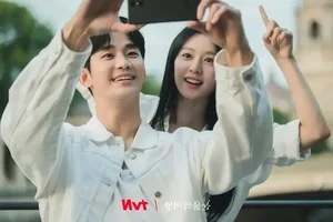 Why Queen of Tears is the Must-Watch K-Drama with Extra Episodes - image 10