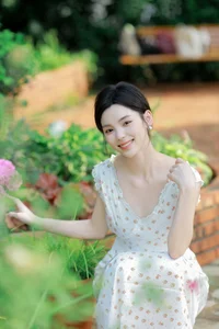 Xiao Meng Captures the Spotlight in YiTuYu Art Language Vol.7014 - image 5