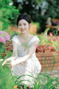 Xiao Meng Captures the Spotlight in YiTuYu Art Language Vol.7014 - image 3