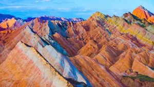 The Science of Color: Decoding the Geology of Rainbow Mountain - image 7
