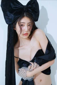 Stunning Portrait Photography Featuring Natsuki Abe: FRIDAY Monthly Girl 053 Exclusive Part 02 Visual Collection and Aesthetic Fashion Inspiration - image 14
