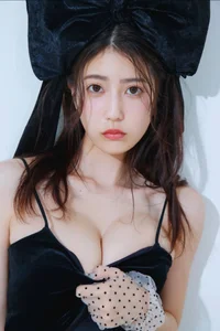 Stunning Portrait Photography Featuring Natsuki Abe: FRIDAY Monthly Girl 053 Exclusive Part 02 Visual Collection and Aesthetic Fashion Inspiration - image 3