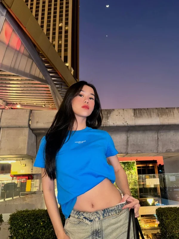 Why Hot Girl Ngọc Thảo is Currently Trending: Exploring the Latest Viral Moments and Fashion Trends