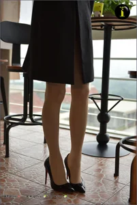 IESS 019 Xiao Liu: Classic Shiny Nude Silk Stockings Part 2 - image 70