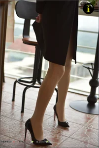 IESS 019 Xiao Liu: Classic Shiny Nude Silk Stockings Part 2 - image 22