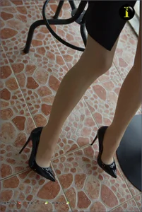 IESS 019 Xiao Liu: Classic Shiny Nude Silk Stockings Part 2 - image 39
