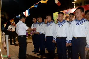 Strong Leadership and Heartfelt Bonds: Life of Soldiers on Truong Sa Islands During Tet Holiday - image 10