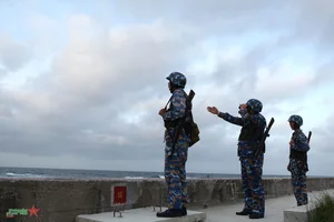 Strong Leadership and Heartfelt Bonds: Life of Soldiers on Truong Sa Islands During Tet Holiday - image 6