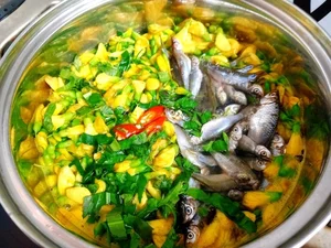 Culinary Journey: 6 Unforgettable Dishes from the Mekong Delta's Floating Season - image 2