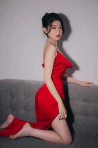 The Timeless Charm of Tran Thu Trang: A Gallery of Grace and Contemporary Beauty - image 3
