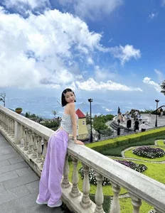 Korean Beauty Visits Vietnam: Elegant Fashion and Flawless Style - image 9