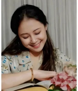 The Timeless Beauty of Qiong Yao and Brigitte Lin in 1973 - image 3