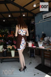 IESS One Thousand and One Nights Series: Strawberry the Florist 1 - image 7