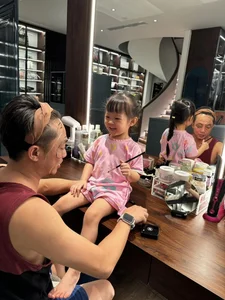 Suchin's Hilarious 'Rich Kid' Problems: Cuong Do La's Daughter Complains About Lack of Massages - image 5