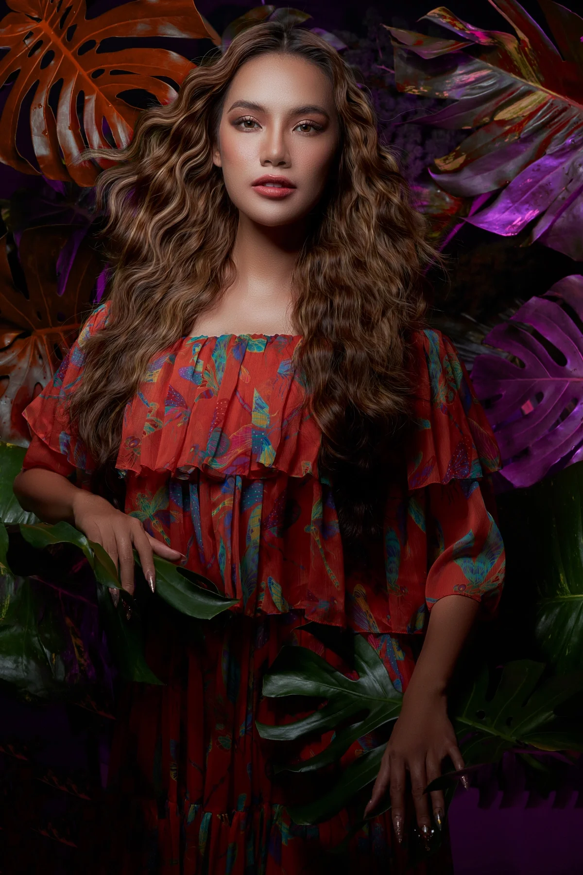 Miss Grand Vietnam Hoang Phuong Inspires with Gorgeous Autumn Makeup Trends