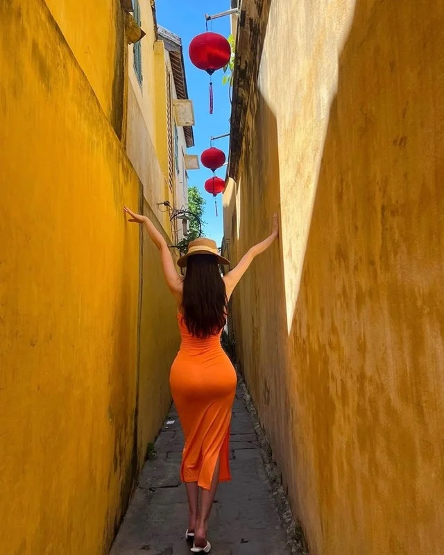 The Viral Beauty: How a Hot Girl's Vietnam Vacation Captured the Internet's Heart