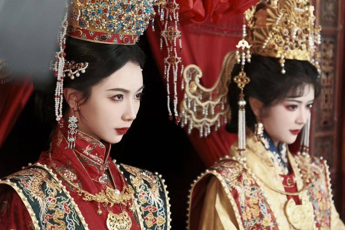 Modern Chic and Artistic Flair: Cen Su in Art Language Vol.6474