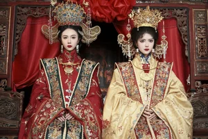Modern Chic and Artistic Flair: Cen Su in Art Language Vol.6474 - image 12