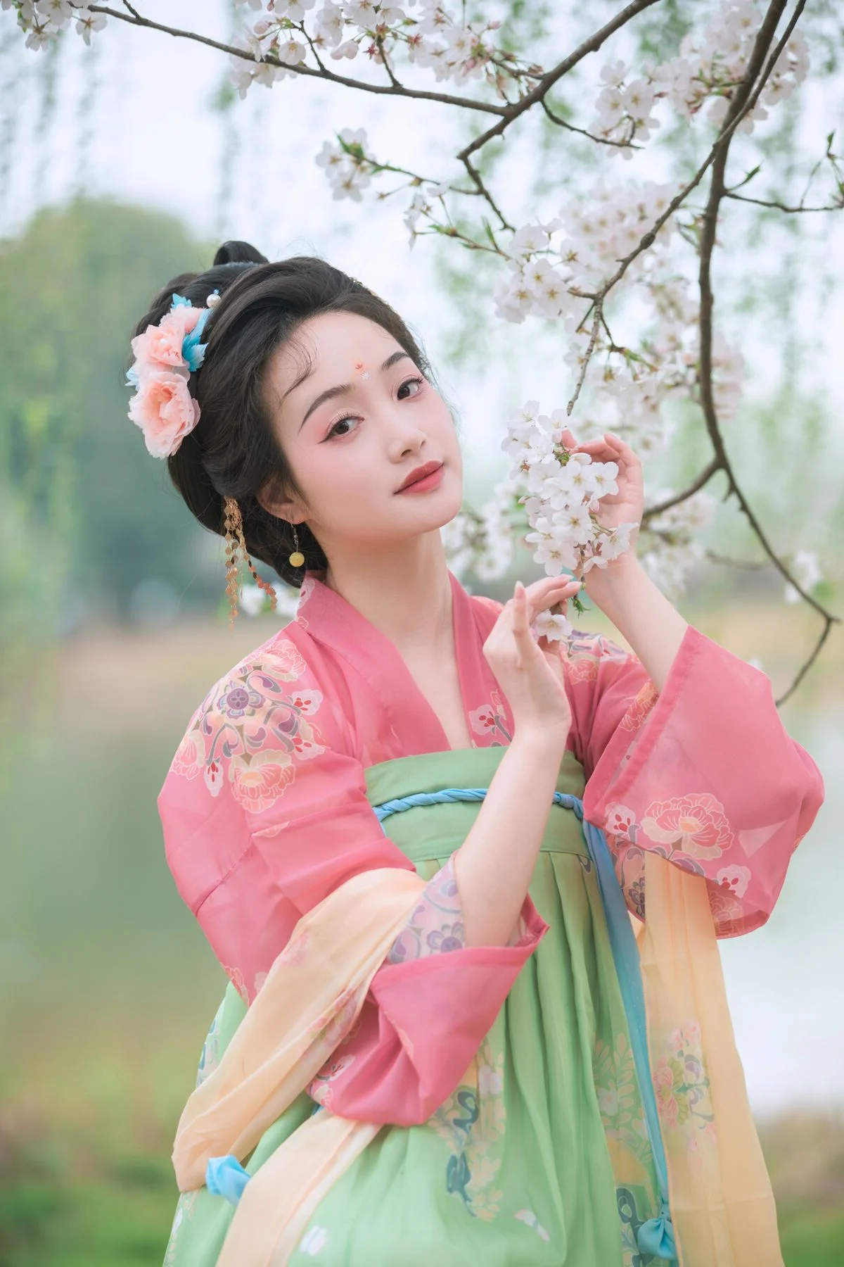 Art Language Vol.7028 by YiTuYu: Stunning Photography of Ling Zi Xi