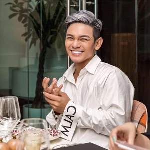 Identity Revealed for Male Singer Arrested Alongside Long Nhat in Scandal - image 4