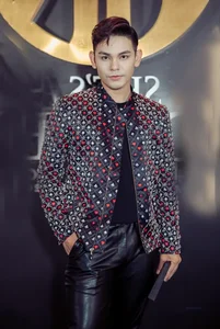 Identity Revealed for Male Singer Arrested Alongside Long Nhat in Scandal - image 0