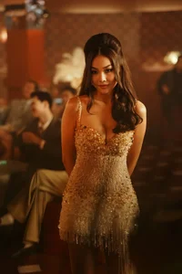 Red Carpet Drama: Vietnamese Celebrity Pushed by Photographer Sparks Netizen Outrage - image 4
