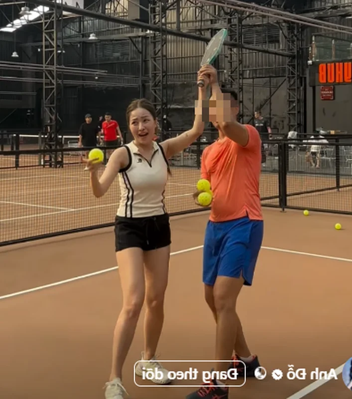 Hot Girl Trâm Anh Showcases Stunning Fitness Style on the Pickleball Court