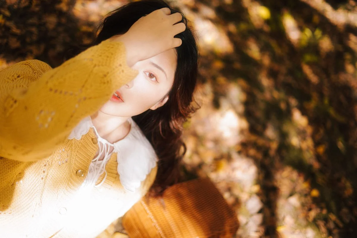 YiTuYu Art Language Vol.6032: Capturing the Grace and Style of Li Yue in a Stunning Visual Gallery