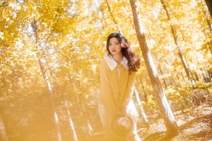 YiTuYu Art Language Vol.6032: Capturing the Grace and Style of Li Yue in a Stunning Visual Gallery - image 26