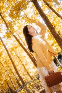 YiTuYu Art Language Vol.6032: Capturing the Grace and Style of Li Yue in a Stunning Visual Gallery - image 24