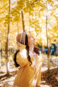 YiTuYu Art Language Vol.6032: Capturing the Grace and Style of Li Yue in a Stunning Visual Gallery - image 28