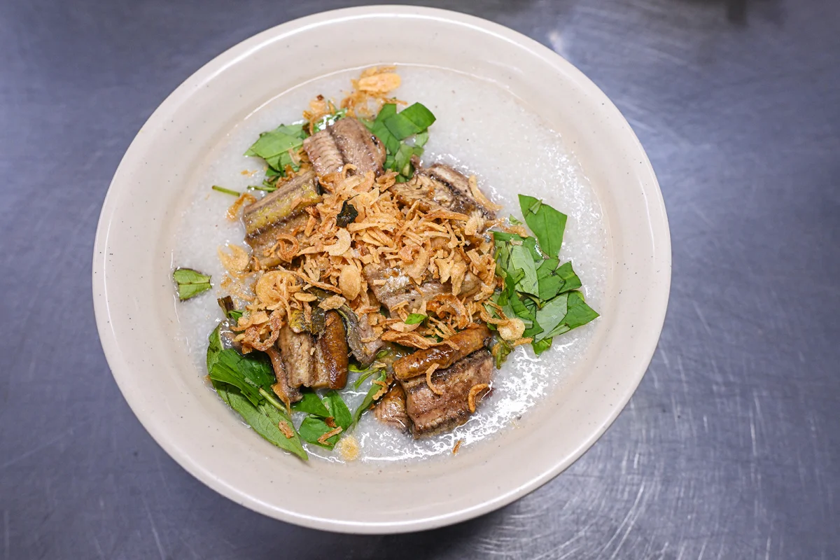 Hanoi Culinary Heritage: The 40-Year-Old Eel Restaurant in the Old Quarter