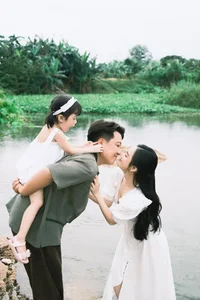 Nha Phuong and Truong Giang Reveal Son's Face on Valentine's Day - image 4