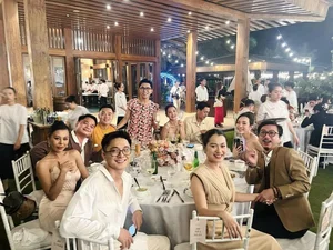 Supermodel Minh Tu Sparking Wedding Rumors with Longtime German Boyfriend - image 6