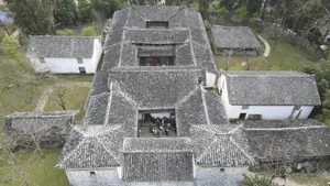 Discovering the Historic Hmong King Mansion in the Rocky Highlands of Ha Giang - image 1