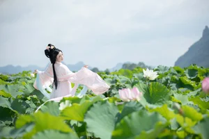 Dynamic Portraiture: YiTuYu Art Language Vol.7597 Featuring Model Jin Zou Ba - image 23