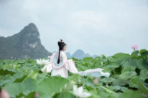 Dynamic Portraiture: YiTuYu Art Language Vol.7597 Featuring Model Jin Zou Ba - image 15
