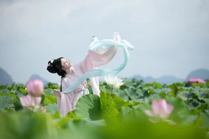 Dynamic Portraiture: YiTuYu Art Language Vol.7597 Featuring Model Jin Zou Ba - image 11