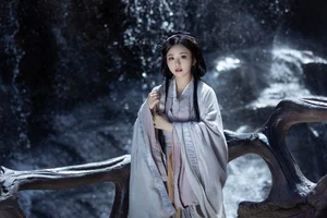 YiTuYu Art Language Vol.5914 Featuring Jin Zou Ba: A Masterpiece of Contemporary Portraiture and Artistic Photography - image 4