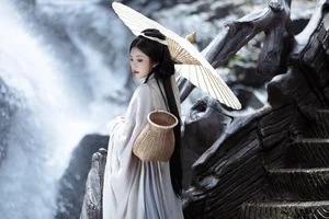 YiTuYu Art Language Vol.5914 Featuring Jin Zou Ba: A Masterpiece of Contemporary Portraiture and Artistic Photography - image 5
