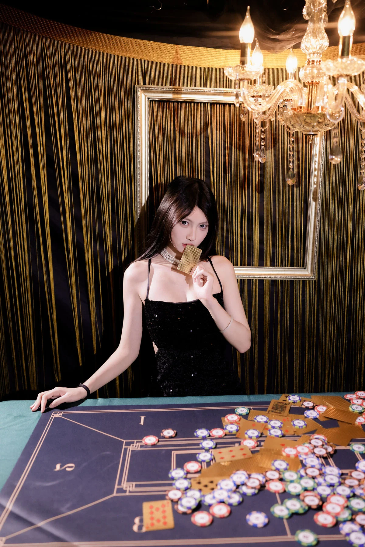 YiTuYu Art Language Vol.10613: Artistic Glamour and Portrait Mastery of Gai Gai