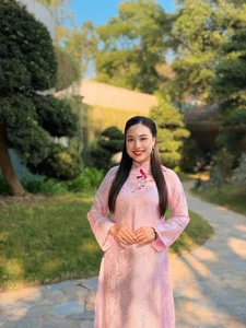 Radiant Grace: The Timeless Beauty of Pink Ao Dai - image 0