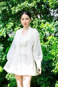 Vietnamese Celebrity Weddings: Stars Preparing to Tie the Knot in Style - image 12