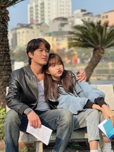 Stunning Prime-Time Actress Reveals Life with Her Younger Husband and Her Secrets to Timeless Beauty - image 2