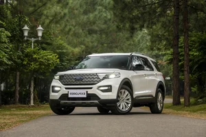 Huge October Price Drops on Imported Cars in Vietnam Market - image 3