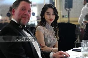 Angelababy Makes Stunning Comeback at BAFTA Gala, Defying Getty Images' Flawless Close-Ups - image 4