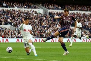 Tottenham Secures Victory Against Nottingham Forest with Key Defensive Goals - image 5