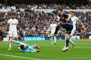 Tottenham Secures Victory Against Nottingham Forest with Key Defensive Goals - image 1