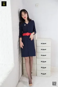 IESS Leg Model Yuzi: High-Altitude Fashion Photography and Premium Silk Hosiery Showcase - image 6