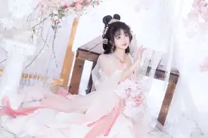 YiTuYu Vol.8628: Enchanting Ethereal Beauty of Qi Luo Sheng De Xiao Su Su in Traditional Hanfu - image 18